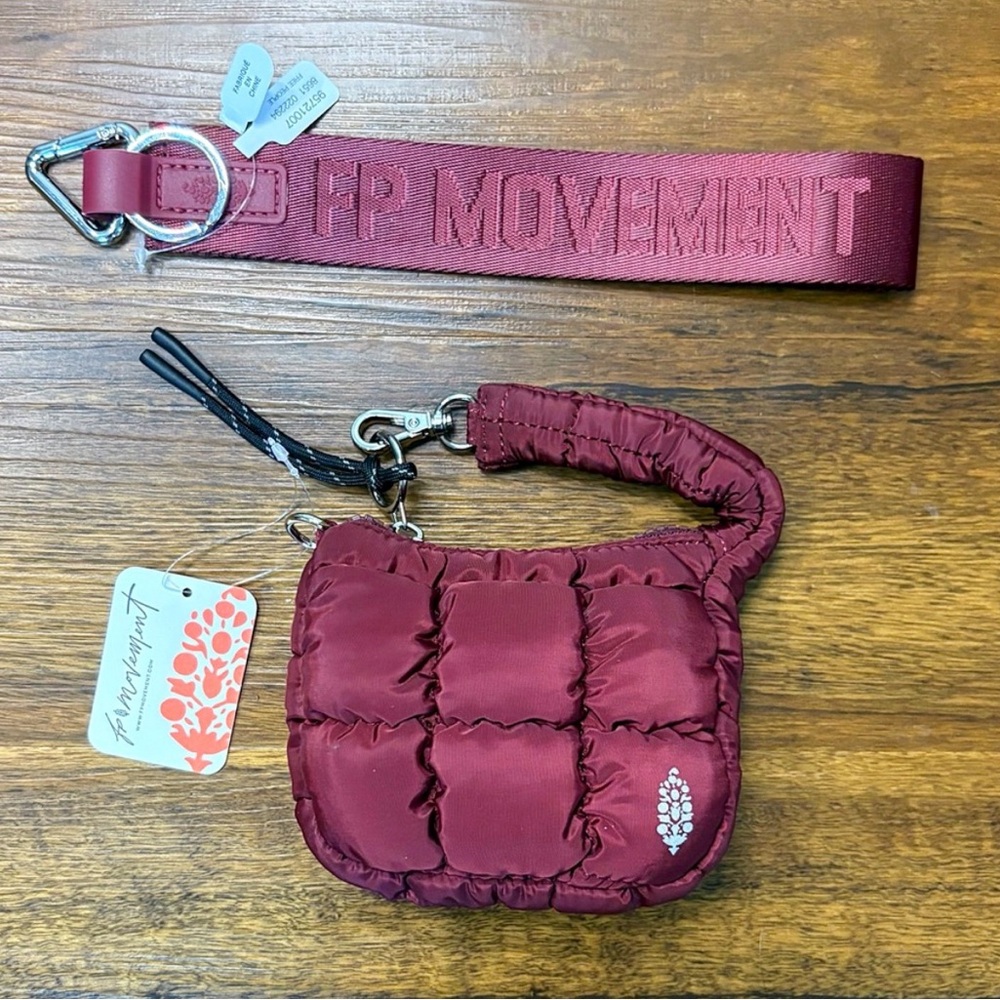 ♥️💖 FP Movement Quilted Mini Pouch Bag Mahogany - Picture 4 of 4